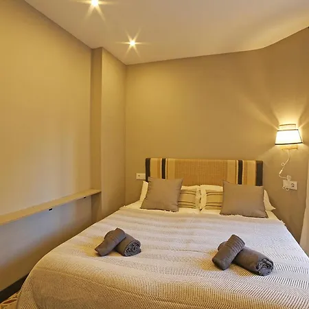 Fridays Flats Onix House