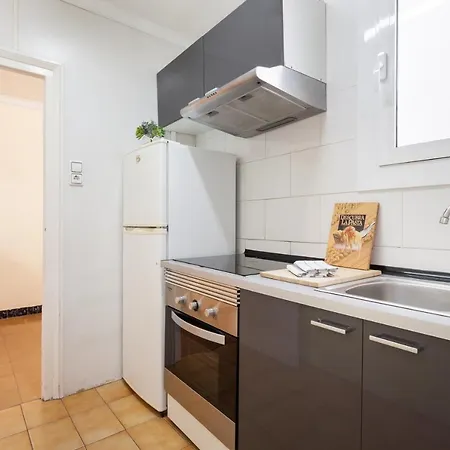 Apartamento Apartamento Con Encanto, Luminoso Y Tranquilo *