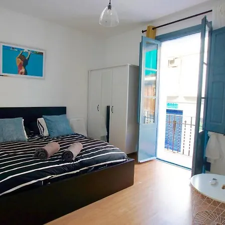 Apartment Lovely Flat Fira Mwc *