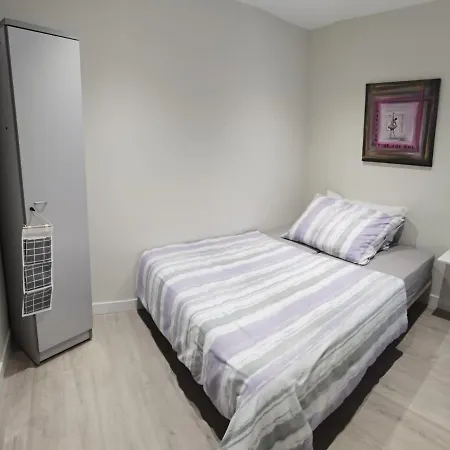 Barcelona, De 2 Habitaciones. Apartamento