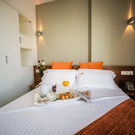 Ona Living Barcelona Aparthotel L'Hospitalet de Llobregat