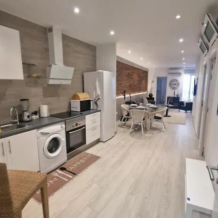 Barcelona,apartamento Con Terraza * L'Hospitalet de Llobregat