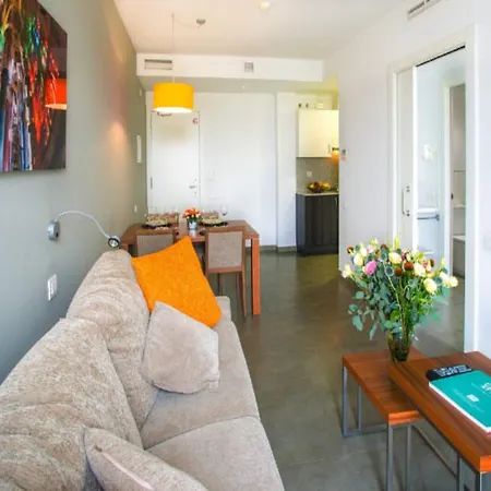 Ona Living Barcelona 4*