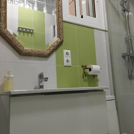 Apartment Fira Bcn Camp Nou * L'Hospitalet de Llobregat