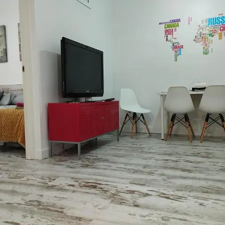 Apartment Fira Bcn Camp Nou * L'Hospitalet de Llobregat