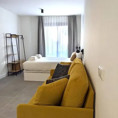 Fira 7 A 1min Del Metro Y Centro 15min Apartment *
