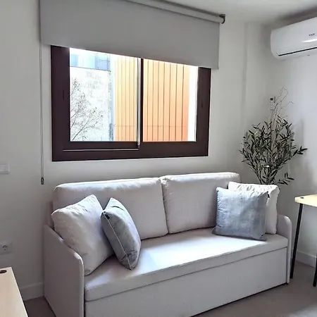 Fira 8 A 1min Del Metro Y Centro 15min Apartment *