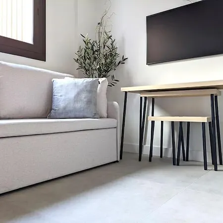 Fira 8 A 1min Del Metro Y Centro 15min Apartment *