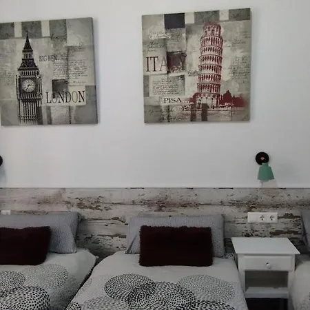 Apartment Fira Bcn Camp Nou * L'Hospitalet de Llobregat