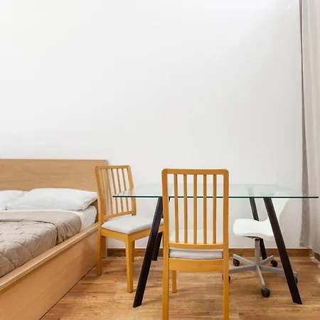 Camp Nou & Fira Business Lofts Apartahotel L'Hospitalet de Llobregat