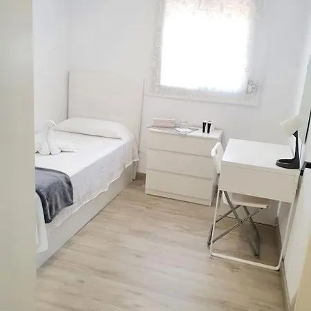 Bonitas Y Comodas Homestay L'Hospitalet de Llobregat