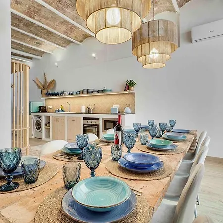 Holiday home Casa Mandarina: 4 Bedrooms - 2 Terraces - Parking *