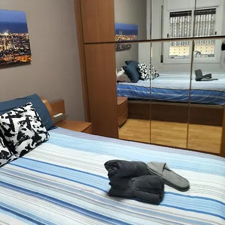 En Piso Compartido Cerca Del Camp Nou Homestay