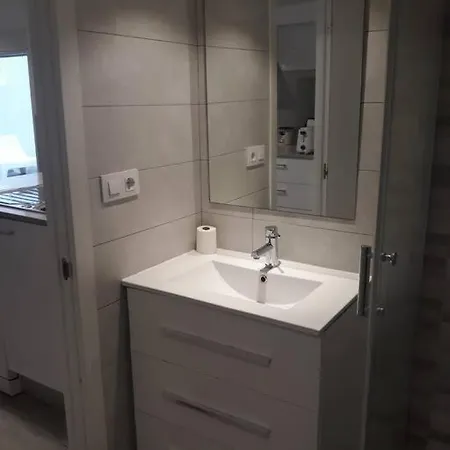 Apartamento Cozy With Terrace Ariqus