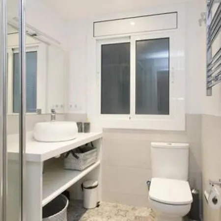 Designer Near Fira Balcony 5ppwifismart Tv By Myrentalhost Apartment *