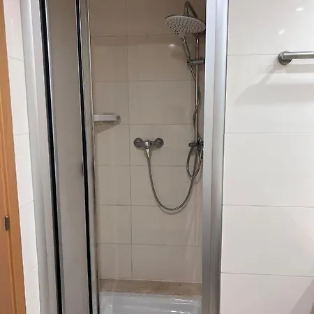 Fira Gran Via 2 - Private In A Shared - Privadas En Compartido *