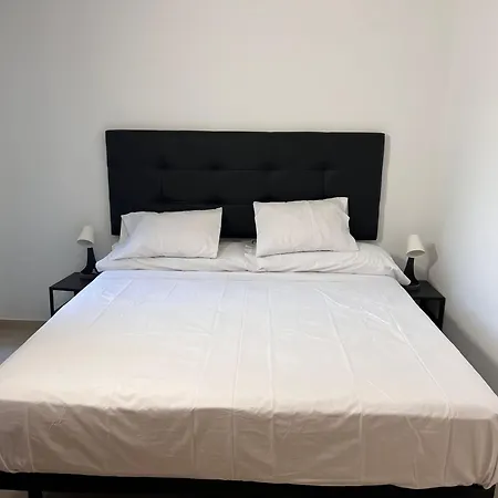 Fira Gran Via 2 - Private In A Shared - Privadas En Compartido L'Hospitalet de Llobregat