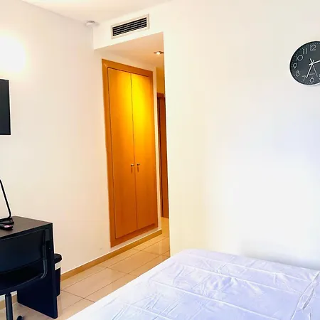 Fira Gran Via 2 - Private In A Shared - Privadas En Compartido *