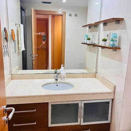 Fira Gran Via 2 - Private In A Shared - Privadas En Compartido Campsite