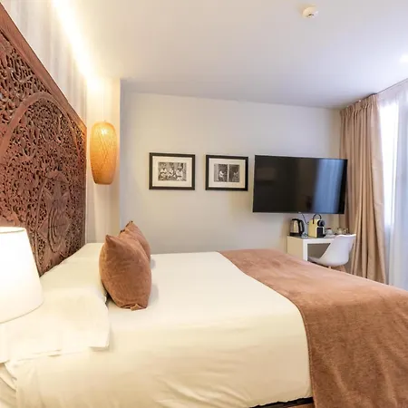 Serennia Fira Gran Via Exclusive Hotel