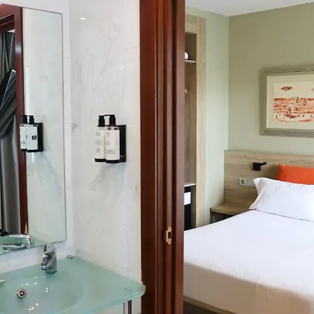 Eurohotel Barcelona Granvia Fira 4*