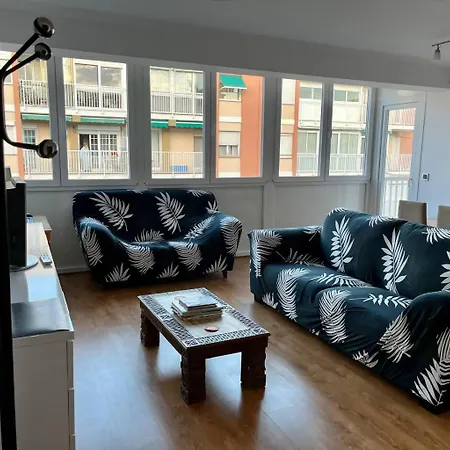 Apartment Amplio Cerca De Fira Y Del Centro