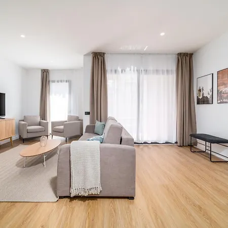 Limehome Barcelona Placa Pirineus Apartamento *