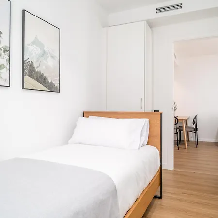 Apartamento Limehome Barcelona Placa Pirineus