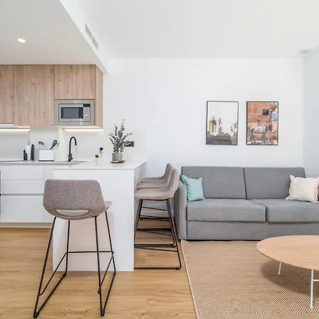 Limehome Barcelona Placa Pirineus