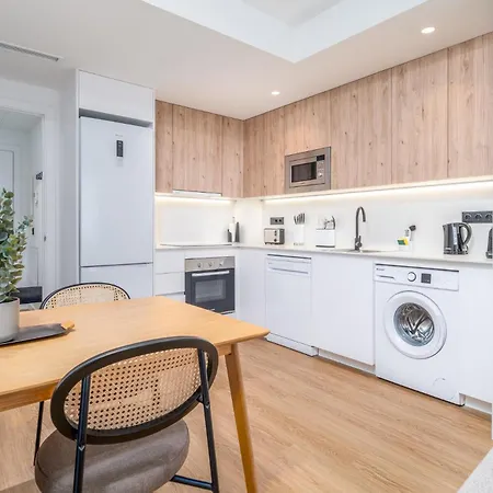 Limehome Barcelona Placa Pirineus Apartamento L'Hospitalet de Llobregat