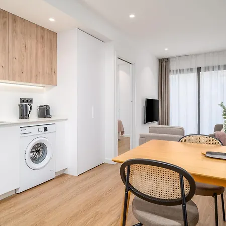 Limehome Barcelona Placa Pirineus Apartamento L'Hospitalet de Llobregat