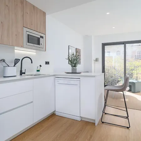 Limehome Barcelona Placa Pirineus Apartamento