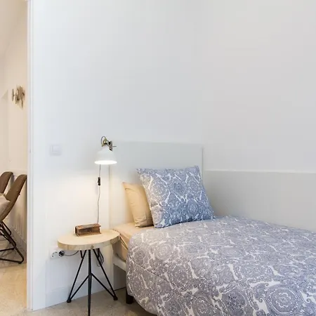 Novus Homes Barcelona Collblanc * L'Hospitalet de Llobregat