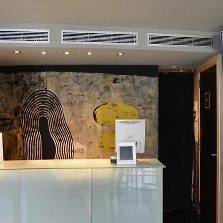 Apartment Turisticos Madanis L'Hospitalet de Llobregat
