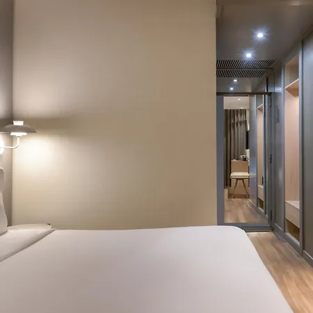 Ac Som By Marriott Hotel 4*