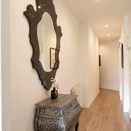Apartamento Cozy Near Fira Gran Via With Ac *