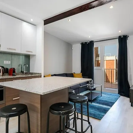 Amazing Attic With Terrace * L'Hospitalet de Llobregat