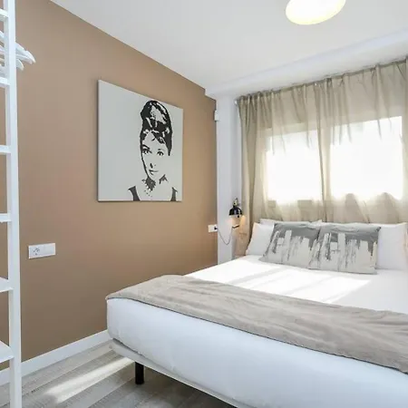 Apartamento Amazing Attic With Terrace L'Hospitalet de Llobregat