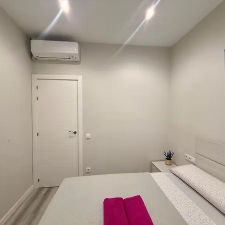 Camp Nou Nueva Casa 91 Apartment *