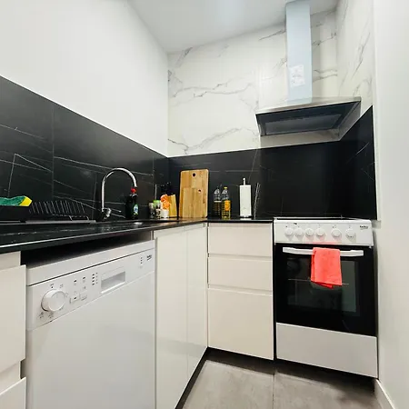 Apartment Camp Nou Nueva Casa 91 *