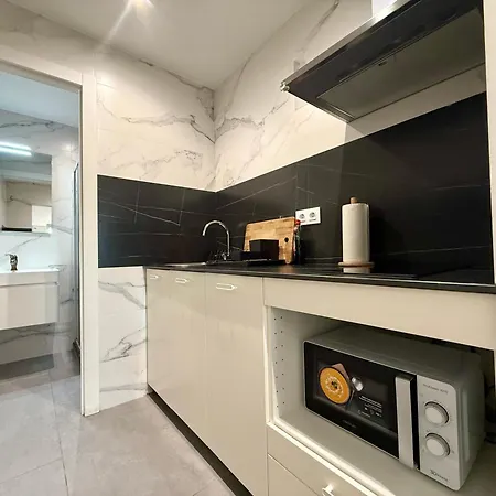 Apartment Camp Nou Nueva Casa 91 *
