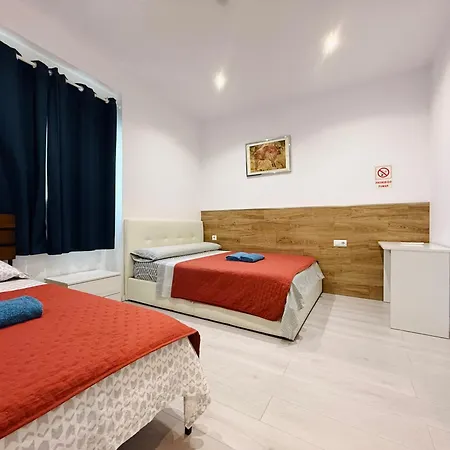 Homestay Camp Nou Nueva Casa *