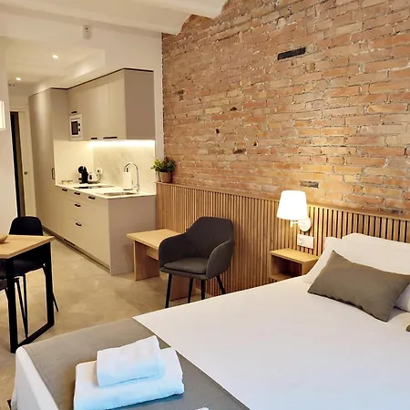 Aparthotel Ariqus Fira