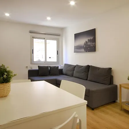 Charming And Quiet Near Barcelona Apartment L'Hospitalet de Llobregat