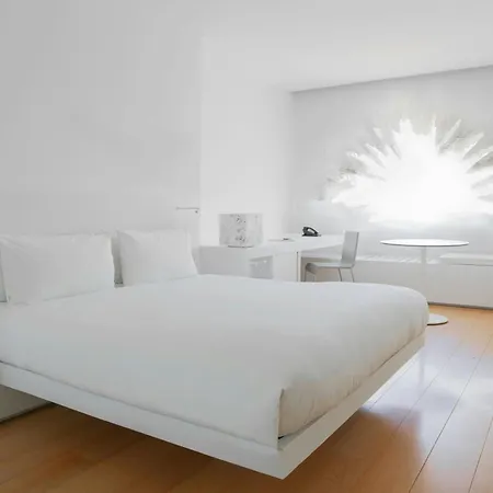 Hotel Renaissance Barcelona Fira 4*