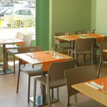 Aura Park Fira Bcn Apartment *