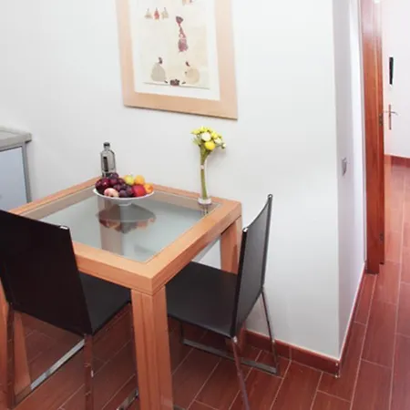 Turisticos Madanis * L'Hospitalet de Llobregat