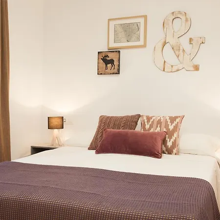 Click&flat Europa Fira Apartment *