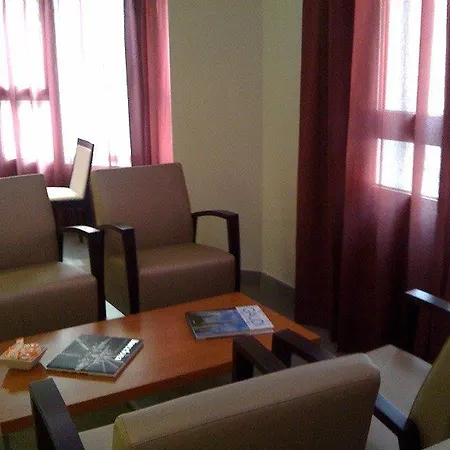 Madanis Liceo Hotel 3*