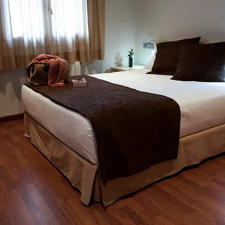 Turisticos Madanis Apartment L'Hospitalet de Llobregat